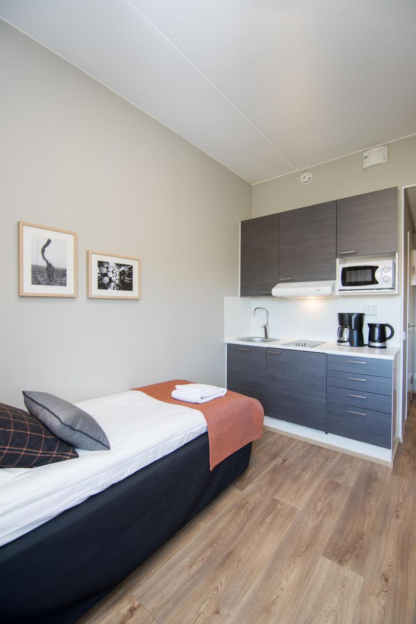 Studio (1 Adult)